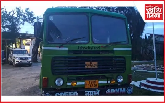 বৰহোলাৰ গড়াজানত শিল ভৰ্তি ডাম্পাৰৰ খুন্দাত গুৰুতৰভাৱে আহত দুই মহিলা